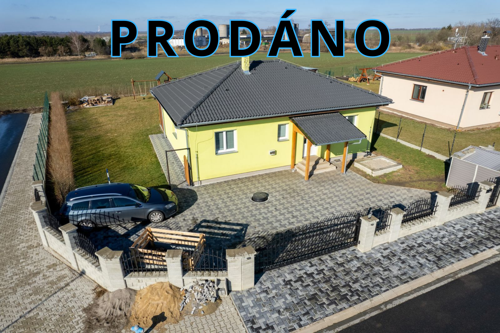 RD 4+kk s pozemkem 988 m2 v obci Chotětov