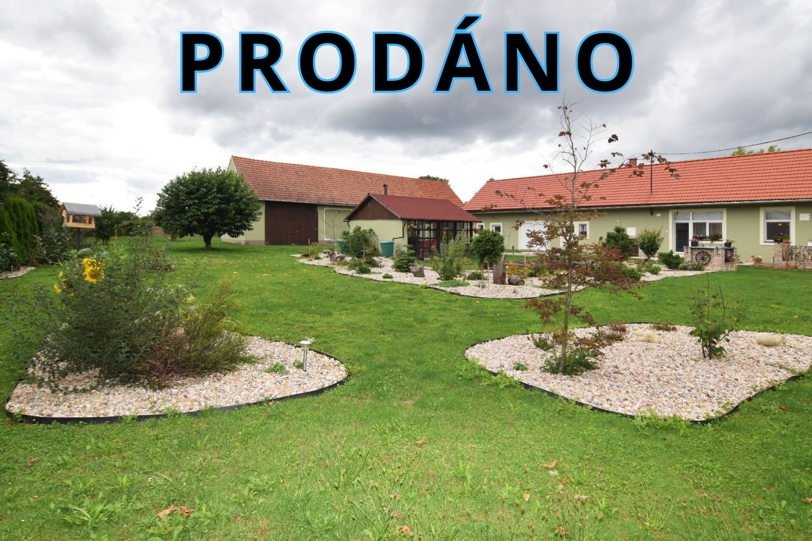 RD se stodolou, pergolou, skleníkem a garáží, pozemek 2381 m2, Hrubý Jeseník, okr. Nymburk