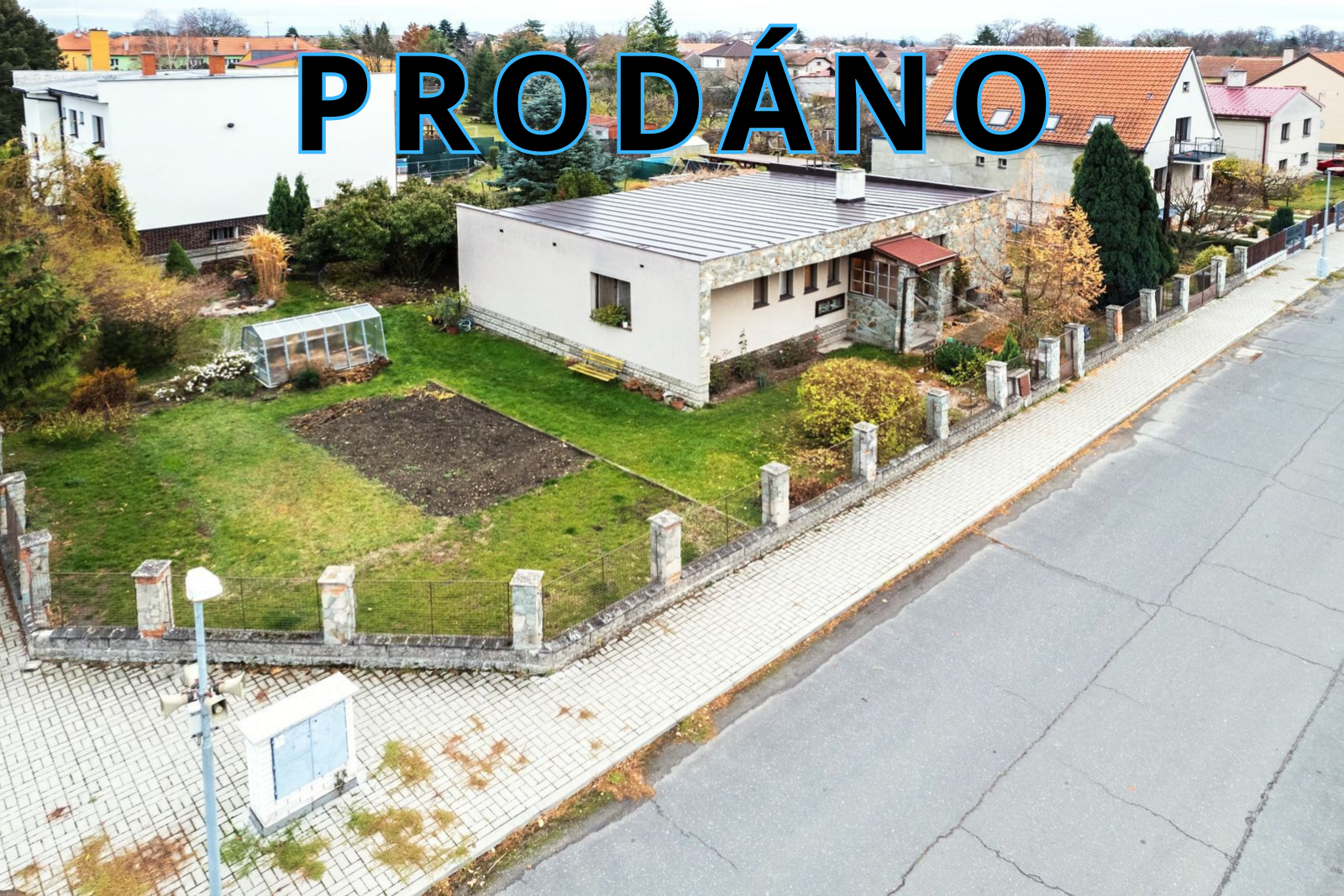 Rodinný dům s garáží, 153 m2, pozemek 813 m2, Křinec, okr. Nymburk